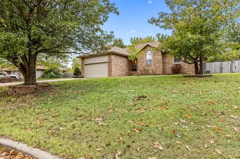 105 W Jacaranda Ave, Willard, MO 65781 photo 2