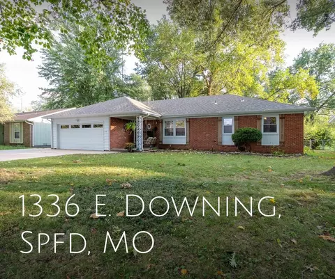 1336 E Downing St, Springfield, MO 65804
