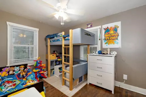 Bedroom - 423 E Center St, Mount Vernon, MO 65712 photo 2 of 3