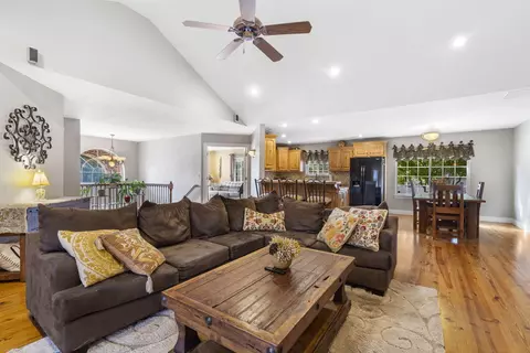 608 S Yellowwood Dr, Springfield, MO 65809 photo 7