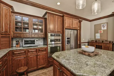 Kitchen - 3464 E Bluff Point Dr, Ozark, MO 65721 photo 6 of 17