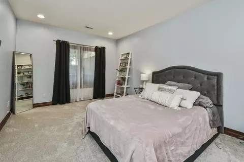 Bedroom - 3464 E Bluff Point Dr, Ozark, MO 65721 photo 8 of 9