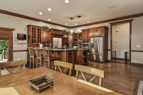 Kitchen - 3464 E Bluff Point Dr, Ozark, MO 65721 photo 14 of 17