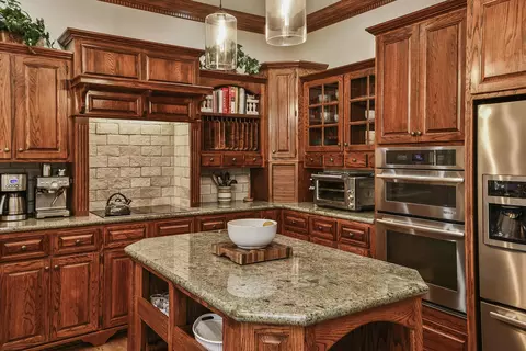 Kitchen - 3464 E Bluff Point Dr, Ozark, MO 65721 photo 11 of 17