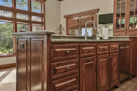 Kitchen - 3464 E Bluff Point Dr, Ozark, MO 65721 photo 12 of 17