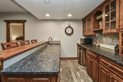 Kitchen - 3464 E Bluff Point Dr, Ozark, MO 65721 photo 16 of 17