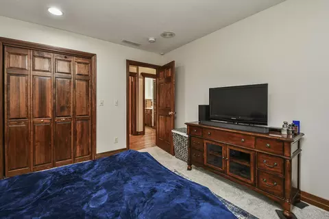 Bedroom - 3464 E Bluff Point Dr, Ozark, MO 65721 photo 5 of 9