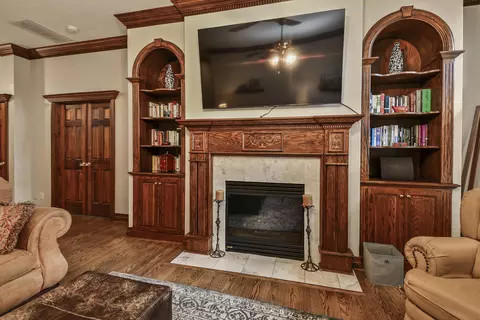 Living - 3464 E Bluff Point Dr, Ozark, MO 65721 photo 4 of 10
