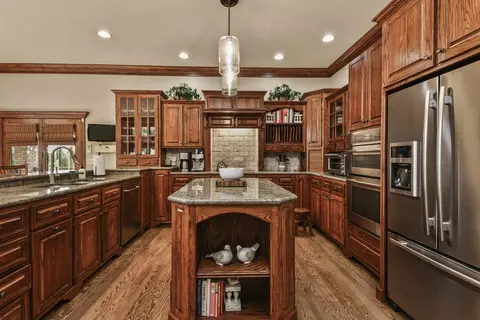 Kitchen - 3464 E Bluff Point Dr, Ozark, MO 65721 photo 2 of 17