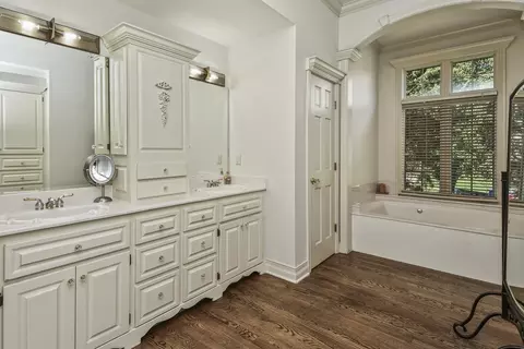 Bath - 3464 E Bluff Point Dr, Ozark, MO 65721 photo 1 of 12