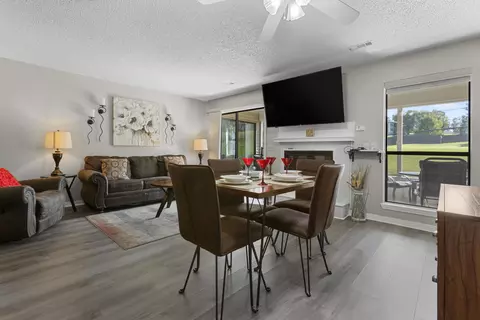 302 Turnberry Dr #1, Branson, MO 65616