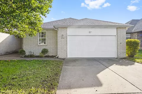 4304 N Penny Ct, Ozark, MO 65721 photo 2