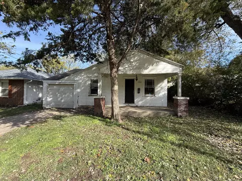 1460 S Jefferson Ave, Springfield, MO 65807