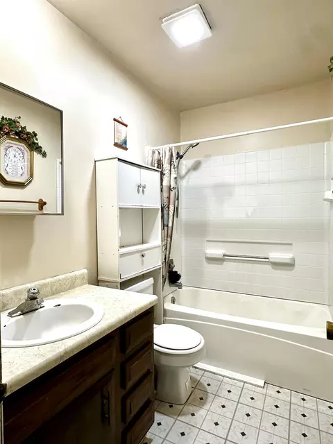 1914 N Lone Pine Ave, Springfield, MO 65803 photo 8