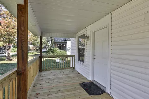 1902 N Missouri Ave, Springfield, MO 65803 photo 3