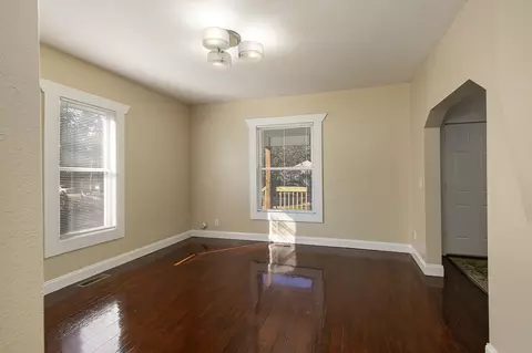 1902 N Missouri Ave, Springfield, MO 65803 photo 6