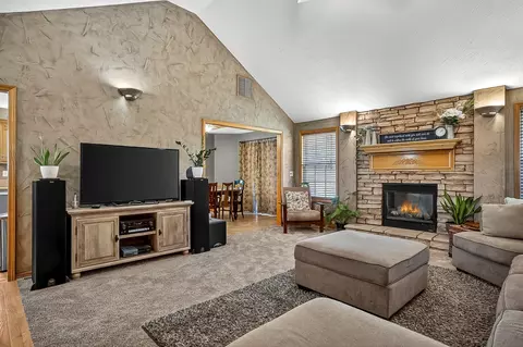 808 Fox Creek Rd, Willard, MO 65781 photo 4
