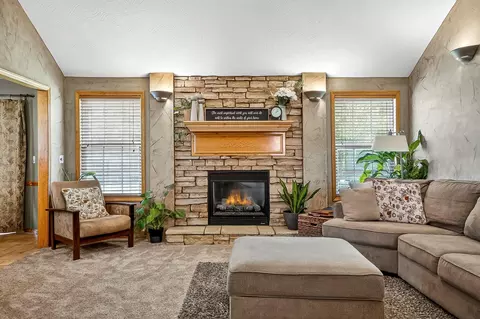 808 Fox Creek Rd, Willard, MO 65781 photo 3