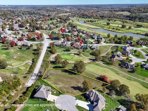 3182 W Bluffview St, Springfield, MO 65810