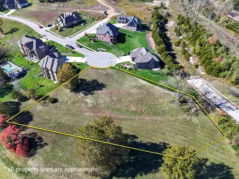 3182 W Bluffview St, Springfield, MO 65810 photo 5