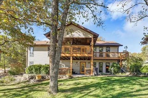 286 Jackson Ln, Branson West, MO 65737