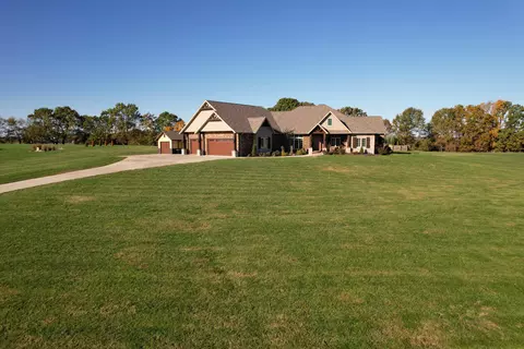 291 Look Back Dr, Ozark, MO 65721 photo 3