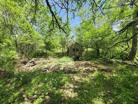 000 Wolfe Dr, Mountain Grove, MO 65711 photo 4