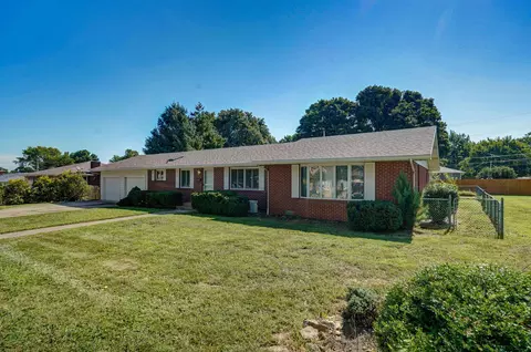 1320 David Rd, Mount Vernon, MO 65712