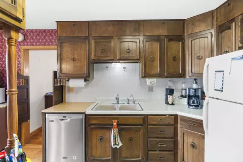 Kitchen - 25275 Riverside Ln, Shell Knob, MO 65747 photo 3 of 5