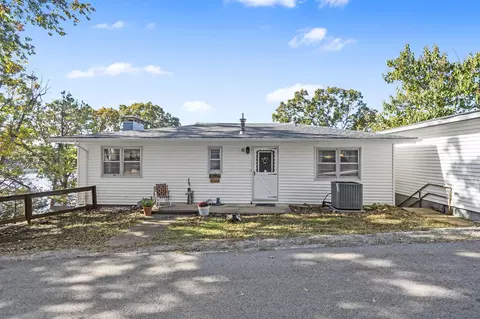 Exterior - 25275 Riverside Ln, Shell Knob, MO 65747 photo 2 of 4