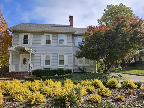 216 S Elliott Ave, Aurora, MO 65605