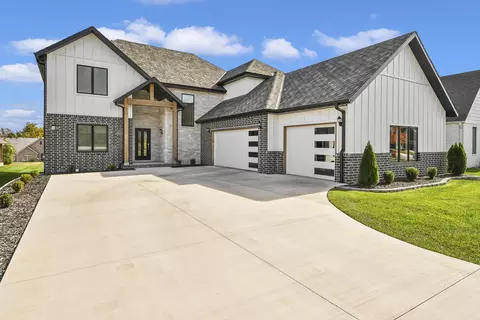 3810 E Cherry St #32, Springfield, MO 65809