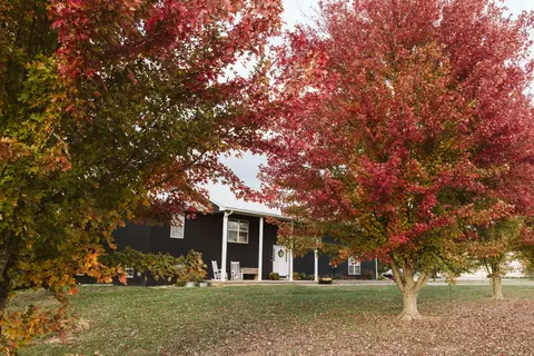 1637 E 541st Rd, Brighton, MO 65617