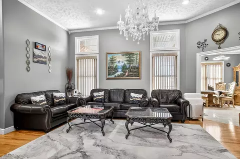 Living - 1100 Chicory Ln, Aurora, MO 65605 photo 1 of 3