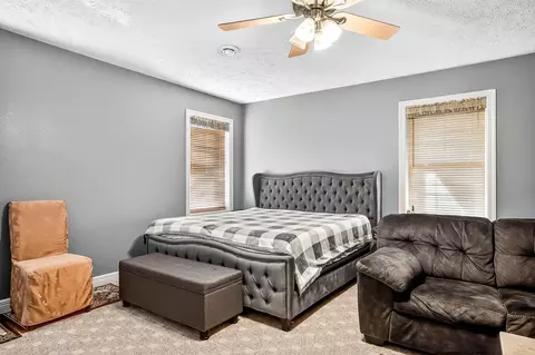 Bedroom - 1100 Chicory Ln, Aurora, MO 65605 photo 5 of 6