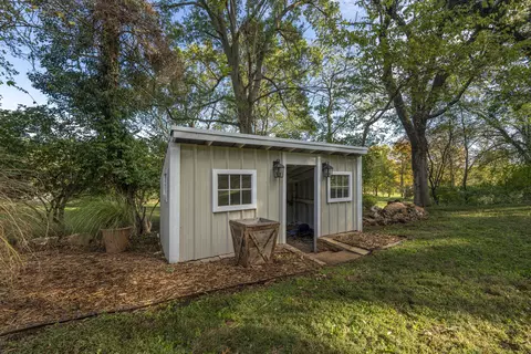 Exterior - 2801 S Lone Pine Ave, Springfield, MO 65804 photo 26 of 40
