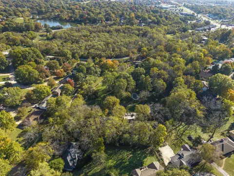 View/Area - 2801 S Lone Pine Ave, Springfield, MO 65804 photo 9 of 13