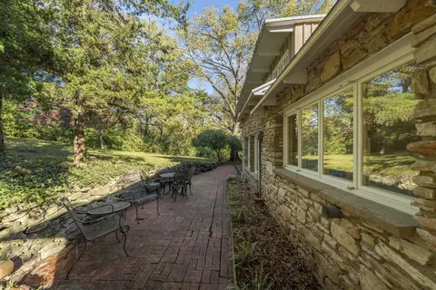 Exterior - 2801 S Lone Pine Ave, Springfield, MO 65804 photo 10 of 40