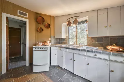 Kitchen - 2801 S Lone Pine Ave, Springfield, MO 65804 photo 8 of 8