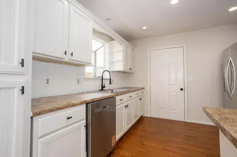709 E Bryant Ave, Ozark, MO 65721 photo 9