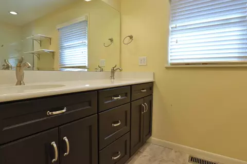 1964 S Luster Ave, Springfield, MO 65804 photo 27