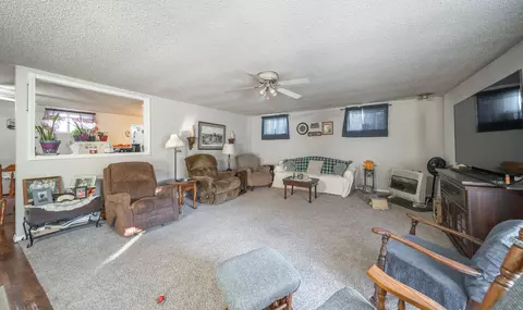 Living - 6601 County Line Rd, Graff, MO 65660 photo 2 of 2