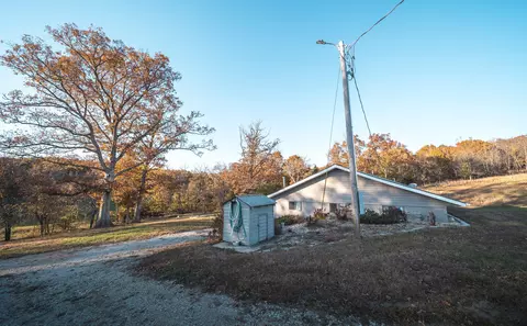 Exterior - 6601 County Line Rd, Graff, MO 65660 photo 2 of 7