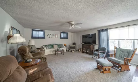 Living - 6601 County Line Rd, Graff, MO 65660 photo 1 of 2