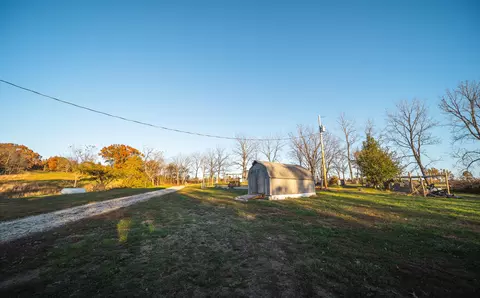 Exterior - 6601 County Line Rd, Graff, MO 65660 photo 6 of 7