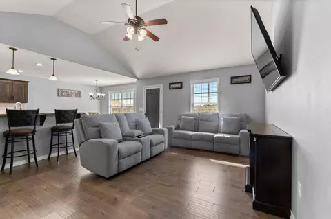 878 E Dyann Dr, Nixa, MO 65714 photo 5