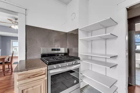 Kitchen - 314 Jasper St, Aurora, MO 65605 photo 5 of 5