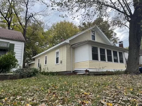 1022 S New Ave, Springfield, MO 65807 photo 2
