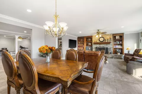 Dining - 229 Grand Pointe, Branson, MO 65616 photo 2 of 2