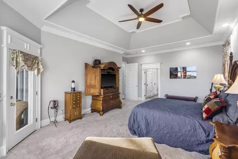 Bedroom - 229 Grand Pointe, Branson, MO 65616 photo 2 of 9